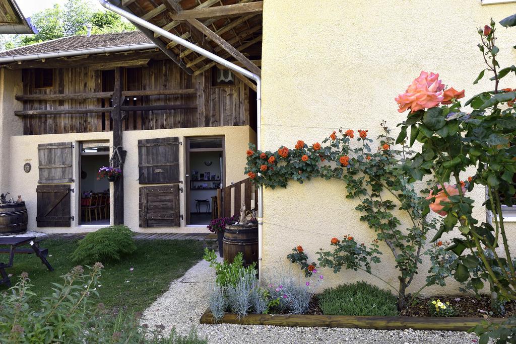 Bed and Breakfast La Parenthese Saint-Genix-sur-Guiers Exteriér fotografie