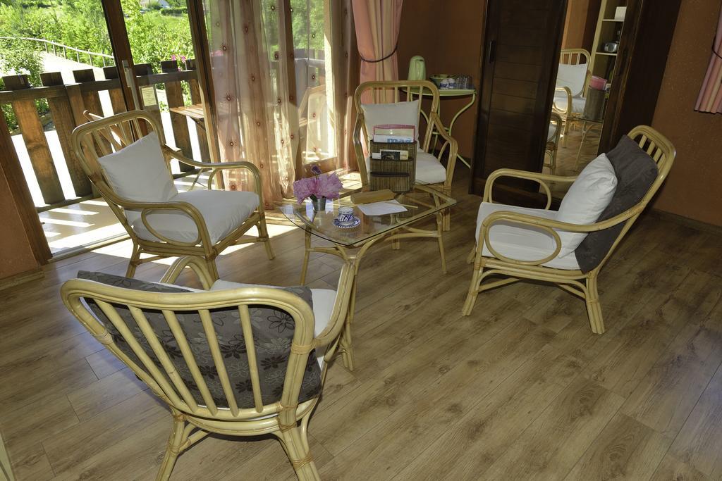 Bed and Breakfast La Parenthese Saint-Genix-sur-Guiers Exteriér fotografie
