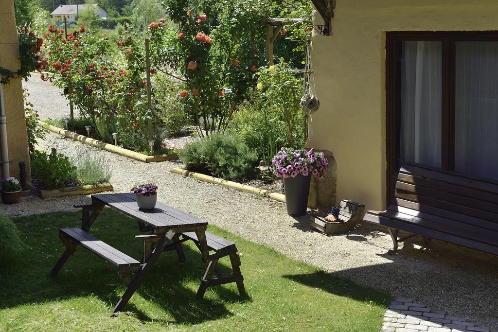 Bed and Breakfast La Parenthese Saint-Genix-sur-Guiers Exteriér fotografie