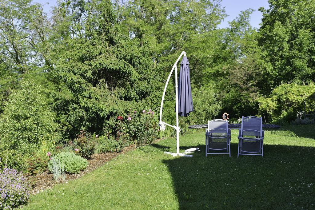 Bed and Breakfast La Parenthese Saint-Genix-sur-Guiers Exteriér fotografie