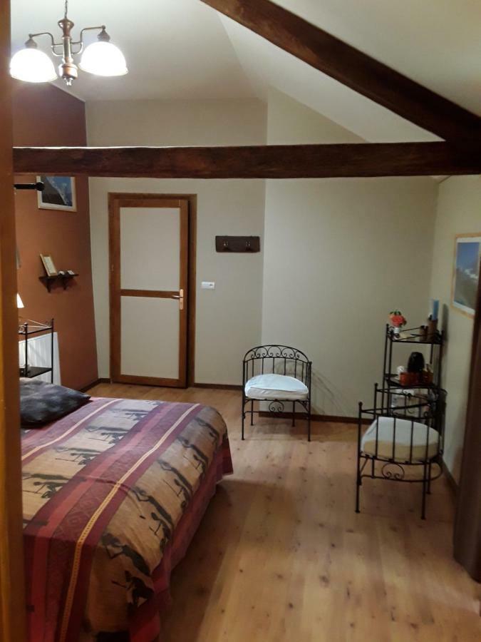 Bed and Breakfast La Parenthese Saint-Genix-sur-Guiers Exteriér fotografie